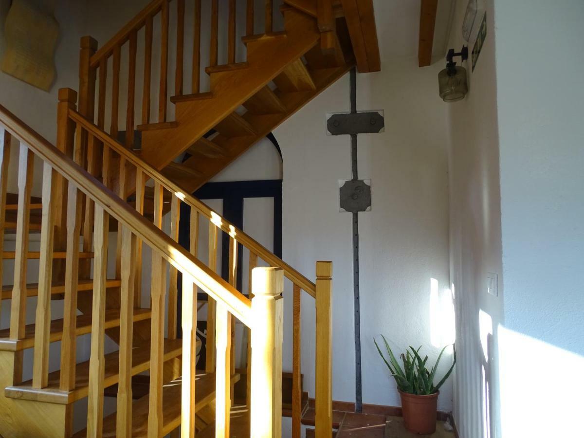 Castro Urdiales - La Vieja Estacion - Cerca De Bilbao Guest House Exterior photo